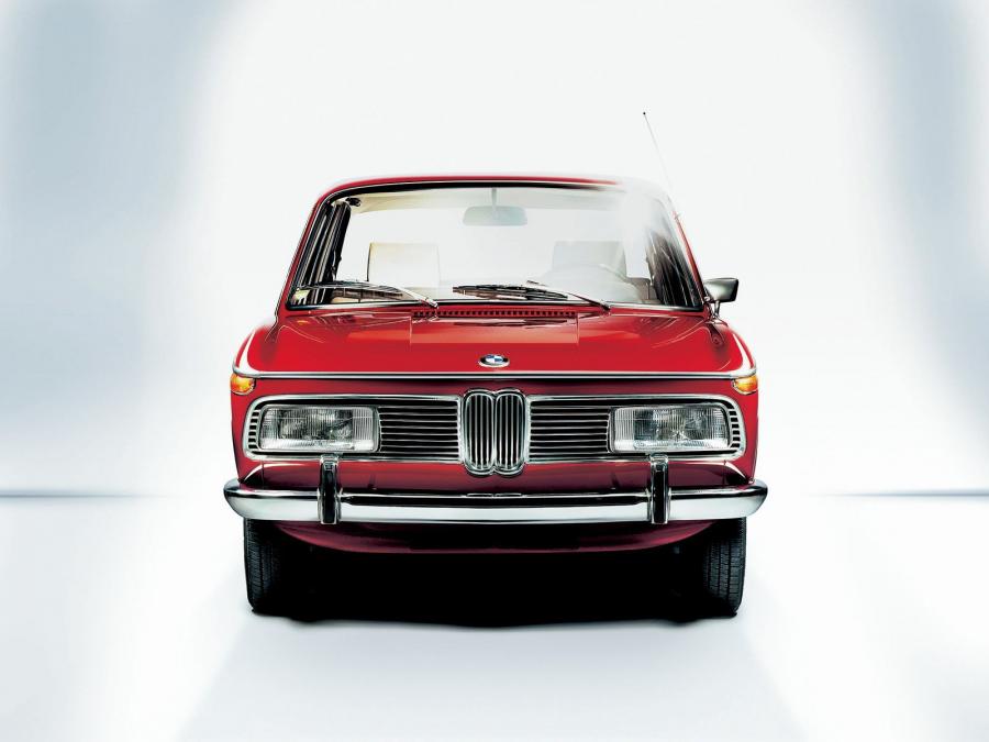  BMW 2000 1966 года  (фото 1 из 3)